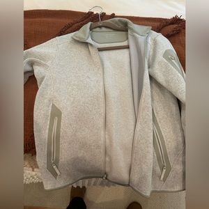 Arc’teryx fleece jacket